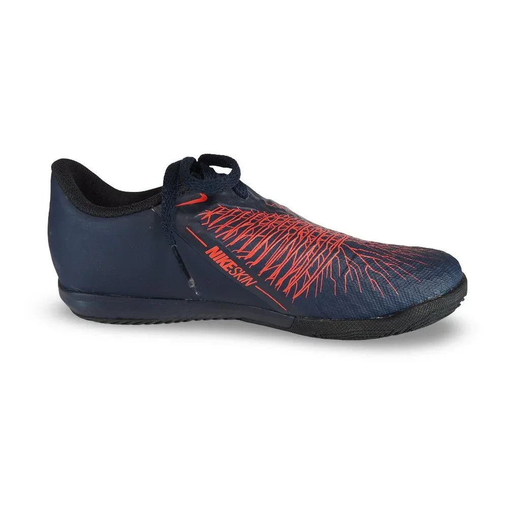 Nike brand jr